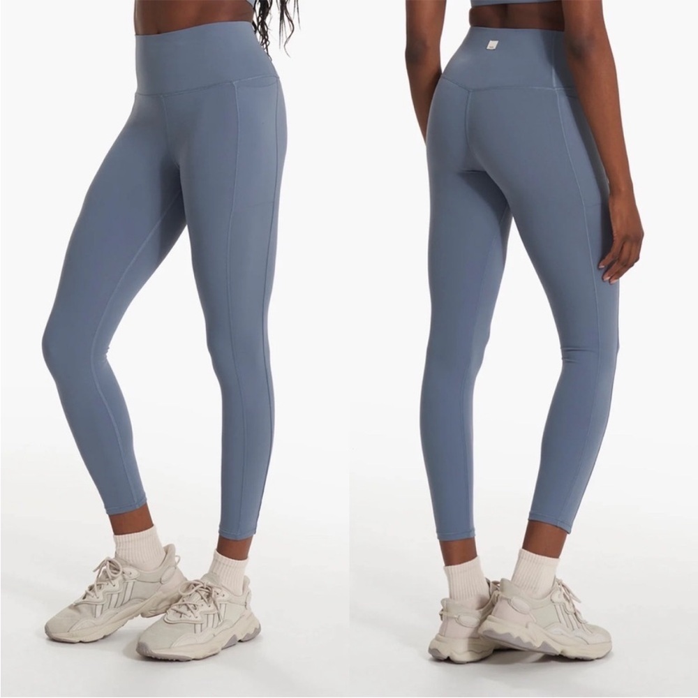 Vuori Women's Leggings in Slate Blue